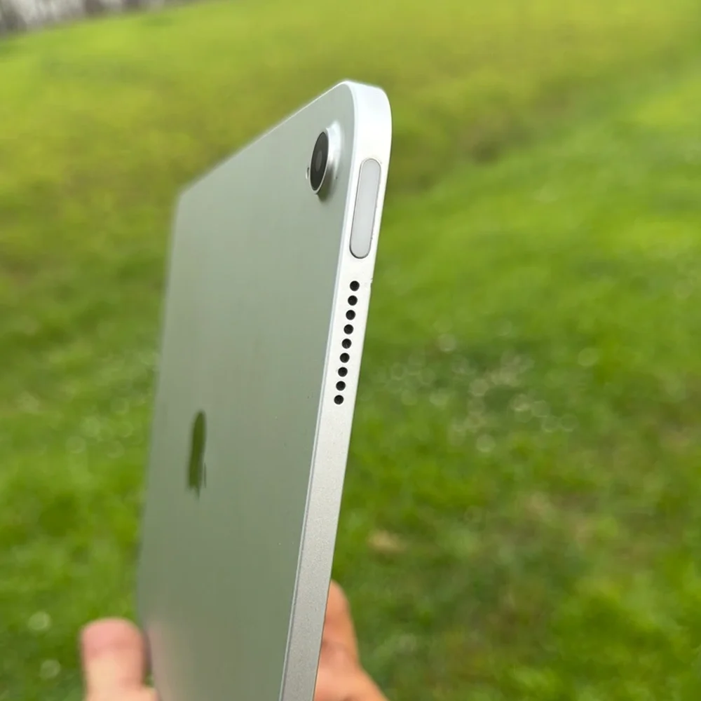 Apple discover elegance